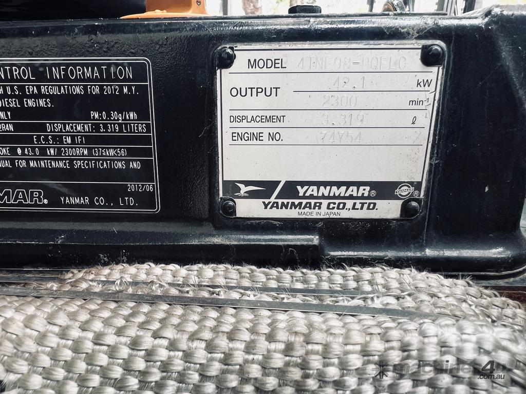 Used Low Hour 3000kg Diesel Forklift 